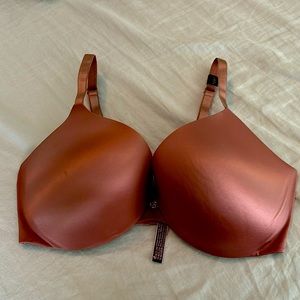 Victoria’s Secret Wireless Push Up Bra